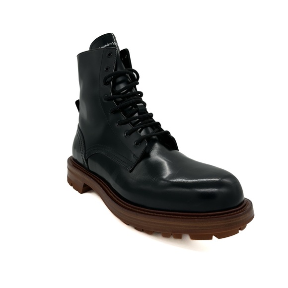 ALEXANDER MCQUEEN patent-leather lace up boots - Picture 6 of 6